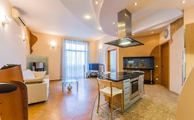 3-Room Apartments On Khreshchatyk. Building With Star